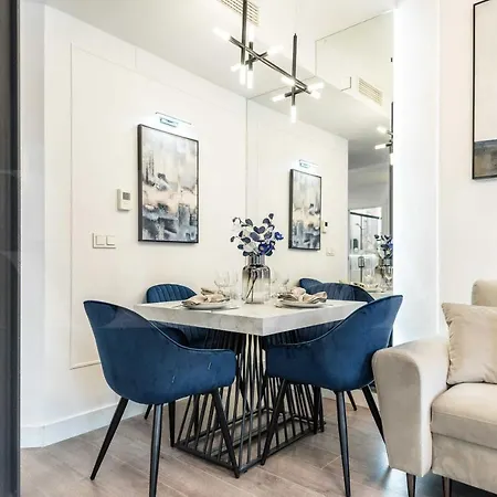 アパート Contemporary Luxe Duplex In The Heart Of By Rems *