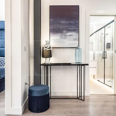Contemporary Luxe Duplex In The Heart Of By Rems マラガ