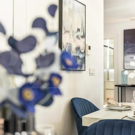 Contemporary Luxe Duplex In The Heart Of By Rems * マラガ
