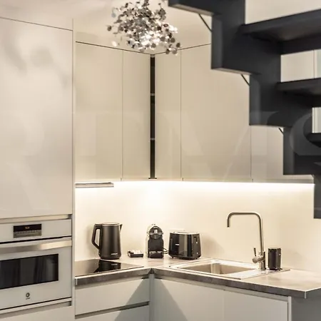 Contemporary Luxe Duplex In The Heart Of By Rems マラガ