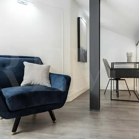 Apartment Contemporary Luxe Duplex In The Heart Of By Rems Málaga