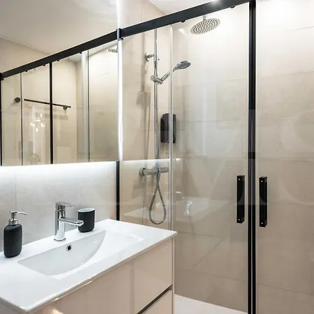 Apartment Contemporary Luxe Duplex In The Heart Of By Rems