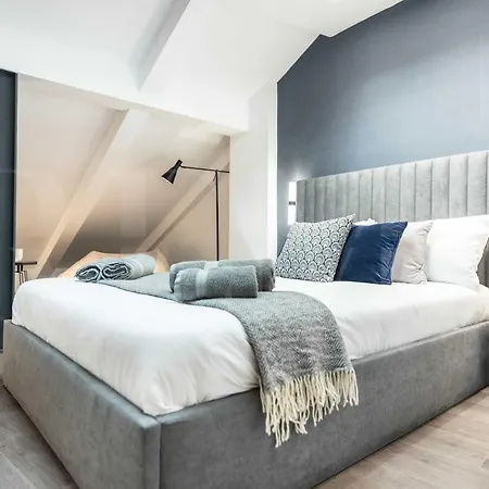 Contemporary Luxe Duplex In The Heart Of By Rems